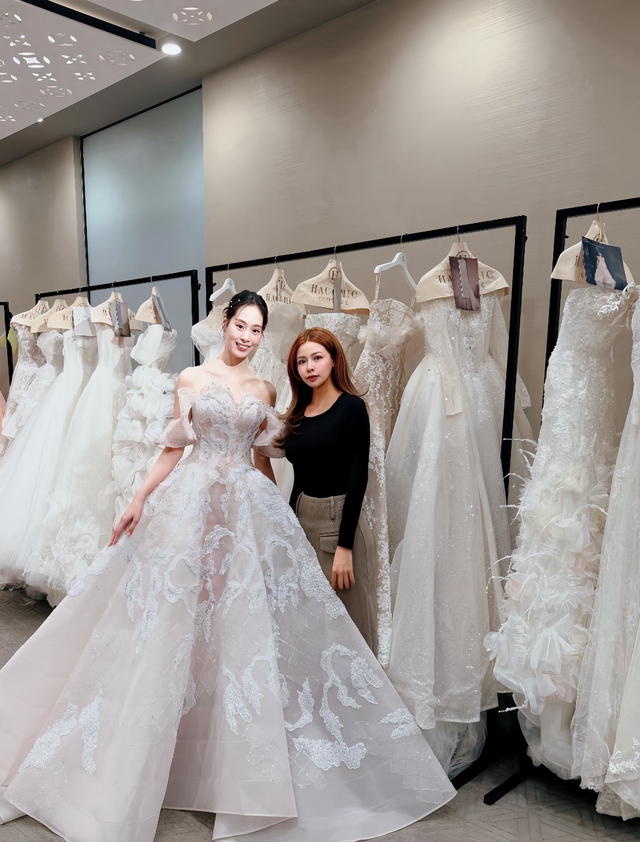 Nh&agrave; thiết kế nữ đưa thời trang Việt ra thế giới- Ảnh 1.