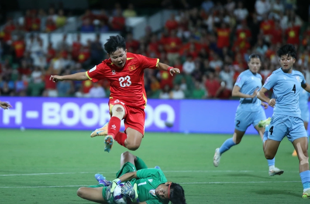  Đoạt vé tứ kết sớm - Ảnh 1.