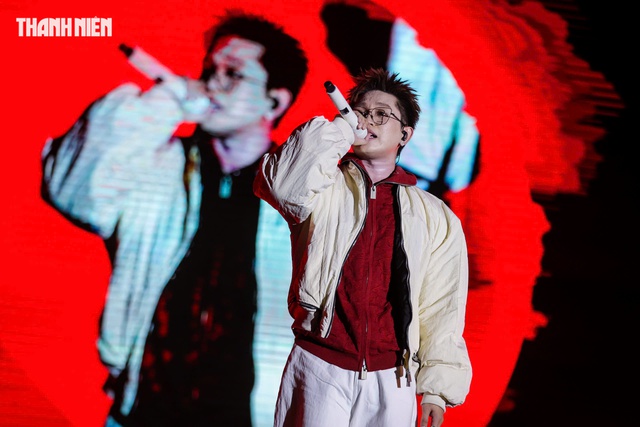 Gặp sự cố tr&igrave;nh diễn, Đ&ocirc;ng Nhi vẫn 'đốt ch&aacute;y' s&acirc;n khấu trước h&agrave;ng ng&agrave;n kh&aacute;n giả- Ảnh 8.