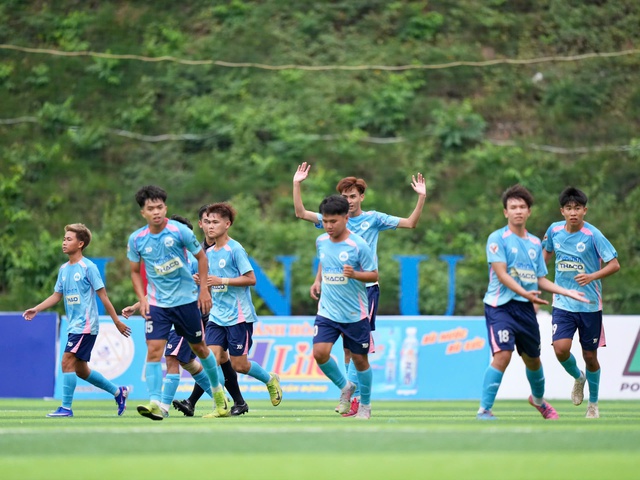 T&acirc;n binh 'kh&oacute; thở' trong lần đầu ti&ecirc;n- Ảnh 1.