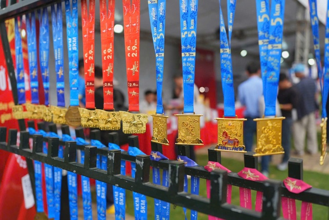 Hơn 6.000 VĐV sải bước tr&ecirc;n cung đường di sản tại Bắc Ninh Legacy Marathon 2026- Ảnh 4.