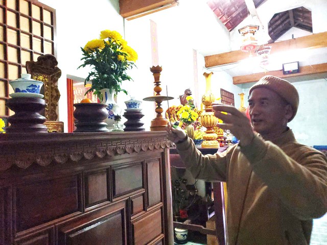 Vật thi&ecirc;ng của l&agrave;ng: B&agrave;i vị người giữ chủ quyền Ho&agrave;ng Sa ở ch&ugrave;a l&agrave;ng- Ảnh 3.