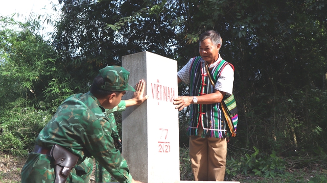'Cột mốc sống' truyền đời trên biên giới Đồng Nai - Ảnh 4.