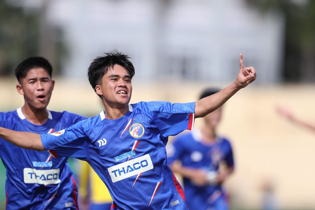 Trường ĐH TDTT Đ&agrave; Nẵng - Trường ĐH Quy Nhơn: Ẩn chứa bất ngờ - Ảnh 1.