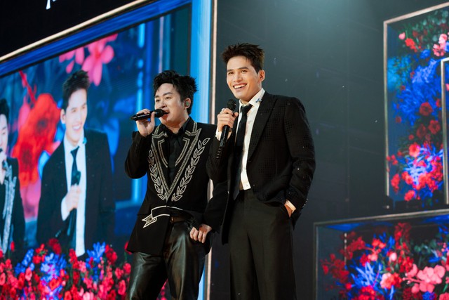 T&ugrave;ng Dương đu d&acirc;y, h&aacute;t nhạc remix - Ảnh 4.