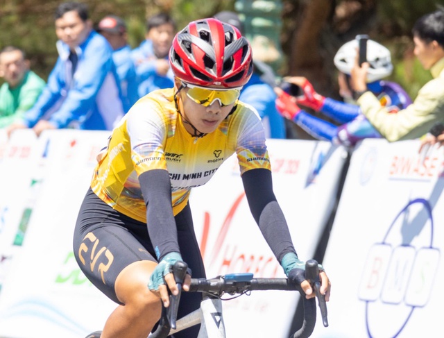 Những b&oacute;ng hồng tỏa s&aacute;ng tr&ecirc;n đường đua Biwase Tour of Vietnam 2026- Ảnh 2.