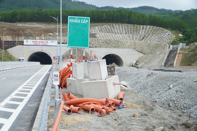 Cao tốc ph&iacute;a đ&ocirc;ng tỉnh Gia Lai tiếp tục lỡ hẹn th&ocirc;ng xe  - Ảnh 2.