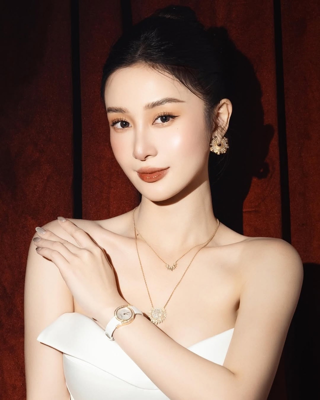 Không ngại nổi bật cùng bông tai to bản đầy táo bạo - Ảnh 4.