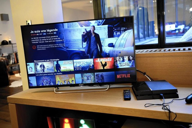 Những điều ít người biết Smart TV có thể làm ngoài xem phim - Ảnh 1.