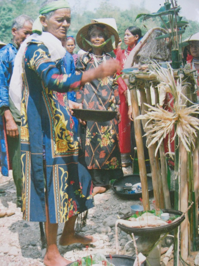 Lễ cầu mưa của người Hr&ecirc; ở Quảng Ng&atilde;i v&agrave;o danh mục Di sản phi vật thể- Ảnh 1.