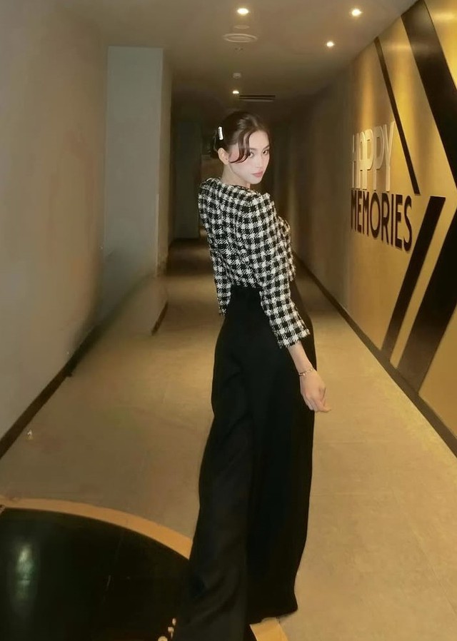 Đánh thức phong cách retro với họa tiết ca rô mê hoặc trong thời trang 2026 - Ảnh 2.