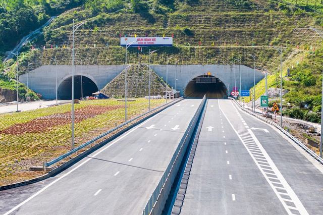 C&aacute;c cao tốc ph&iacute;a đ&ocirc;ng Gia Lai tiếp tục lỡ hẹn th&ocirc;ng xe - Ảnh 3.