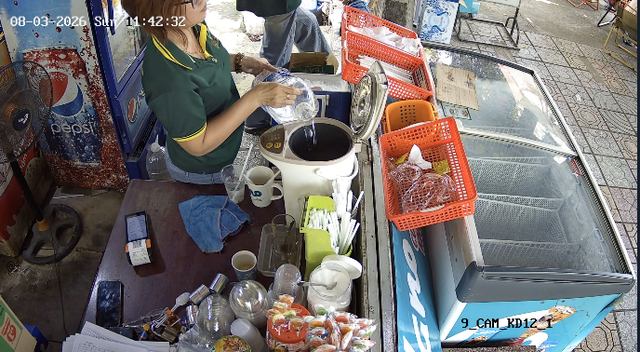 Thực hư vụ Thảo Cầm Viên Sài Gòn bị tố không cho nước nóng pha sữa - Ảnh 1.