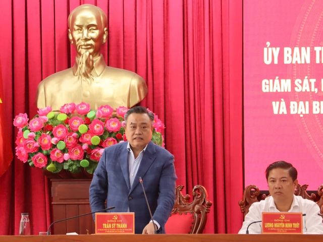 Bầu cử Quốc hội: &Ocirc;ng Trần Sỹ Thanh kiểm tra tại tỉnh Đắk Lắk - Ảnh 2.