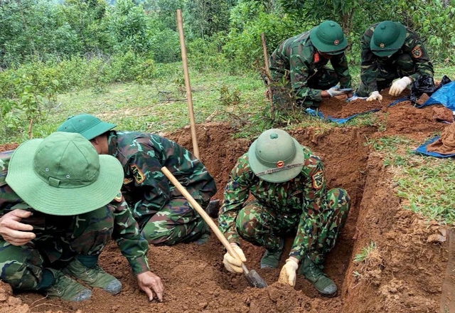 Quy tr&igrave;nh lấy mẫu ADN x&aacute;c định danh t&iacute;nh h&agrave;i cốt liệt sĩ như thế n&agrave;o?- Ảnh 1.