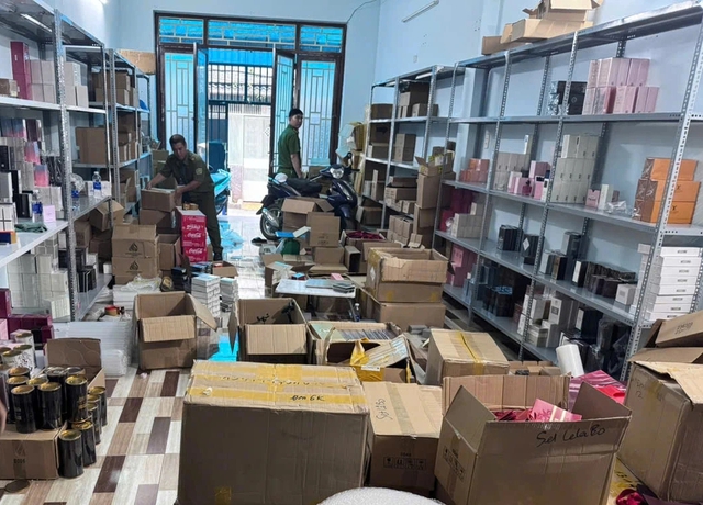 Quảng c&aacute;o mỹ phẩm, h&oacute;a chất thay đổi ra sao? - Ảnh 1.