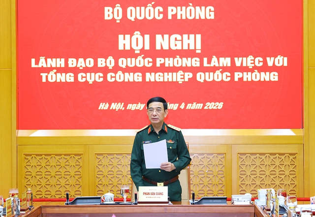 Đại tướng Phan Văn Giang: Đẩy mạnh chế tạo vũ kh&iacute; hiện đại- Ảnh 1.