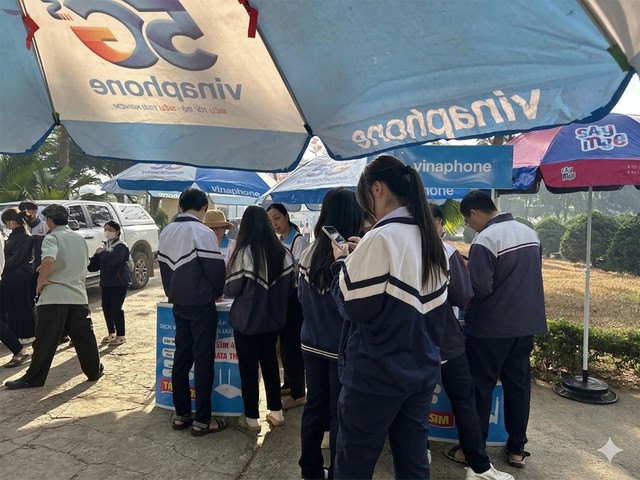 VNPT Lâm Đồng: 20 năm miệt mài ‘tiếp sức’, cùng sĩ tử viết tiếp ước mơ - Ảnh 4.