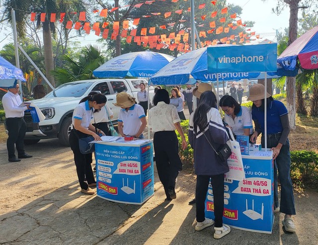 VNPT Lâm Đồng: 20 năm miệt mài ‘tiếp sức’, cùng sĩ tử viết tiếp ước mơ - Ảnh 6.