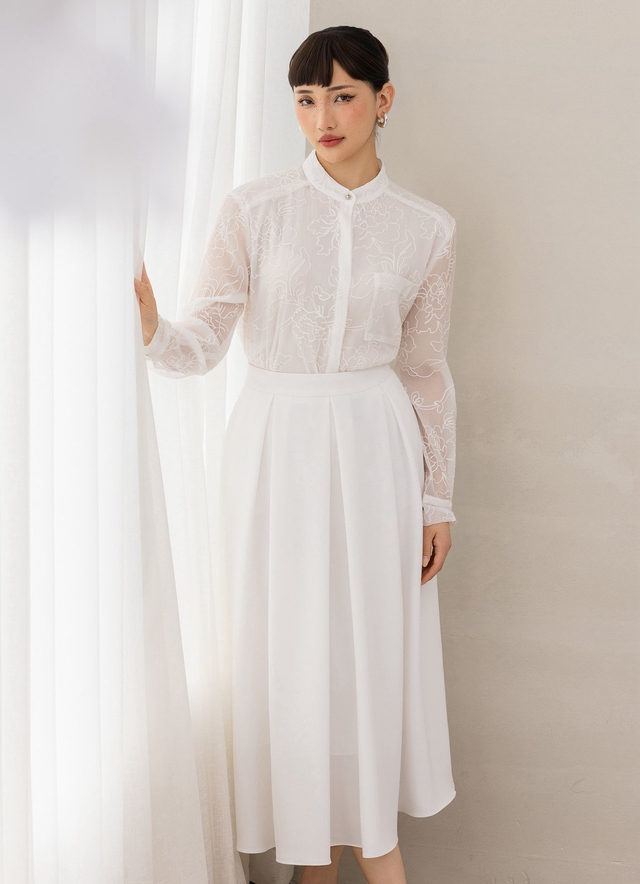 Dễ mặc, dễ đẹp khi diện trang phục đồng màu - Ảnh 7.