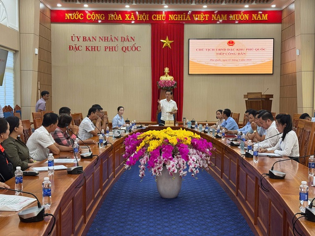 Kh&ocirc;ng c&oacute; chuyện dẹp bỏ chợ đ&ecirc;m Ph&uacute; Quốc - Ảnh 1.