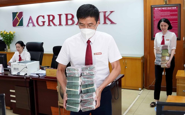 Ng&acirc;n h&agrave;ng phối hợp c&ocirc;ng an l&agrave;m sạch 44,5 triệu hồ sơ kh&aacute;ch h&agrave;ng- Ảnh 1.