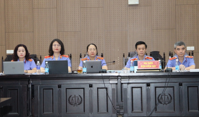 Cựu Thứ trưởng Bộ NN-PTNT bị đề nghị đến 5 năm t&ugrave; trong vụ hối lộ 40 tỉ- Ảnh 1.