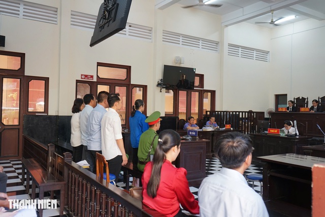 Cựu kế to&aacute;n tham &ocirc; tiền tỉ: T&ograve;a l&ugrave;i ng&agrave;y tuy&ecirc;n &aacute;n- Ảnh 1.