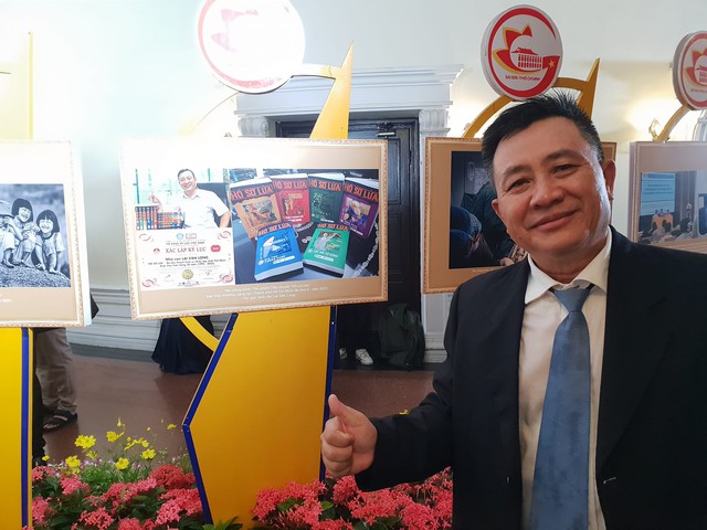 Kỷ lục gia - nh&agrave; văn Lại Văn Long lại tự ph&aacute; kỷ lục của ch&iacute;nh m&igrave;nh - Ảnh 2.