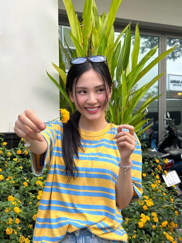Nàng thêm tự tin khi diện áo kẻ sọc ngang trong ngày nắng - Ảnh 10.