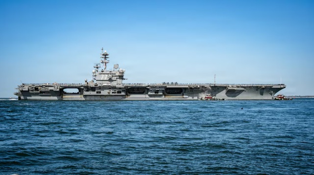 Mỹ điều tàu sân bay thứ 3 đến Trung Đông - Ảnh 1.
