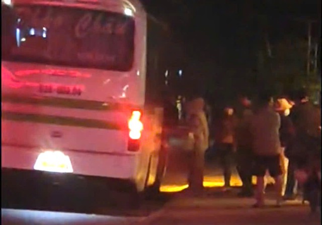 V&igrave; sao xe hợp đồng 'tr&aacute; h&igrave;nh' tồn tại dai dẳng tại Vĩnh Long?- Ảnh 3.