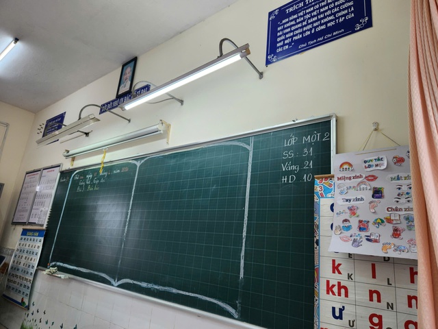 Sáng nay 220 học sinh Trường tiểu học Bình Quới Tây, TP.HCM nghỉ học - Ảnh 3.