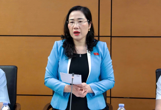 Đại biểu lo lắng 300 tấn thịt lợn bẩn, 3.000 tấn ốc bươu 'ngâm thủy tinh lỏng' - Ảnh 1.