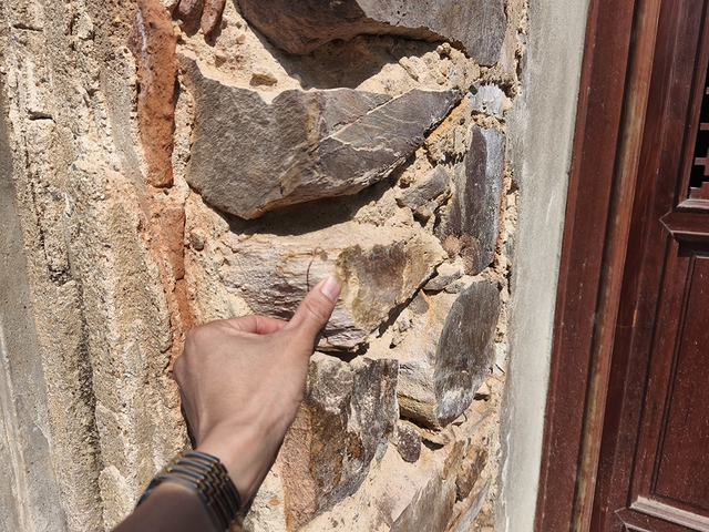 Nhà thờ đá Tùng Sơn lưu giữ nhiều thánh tích từ Công giáo Rôma- Ảnh 10. Nhà thờ đá Tùng Sơn lưu giữ nhiều thánh tích từ Công giáo Rôma- Ảnh 10.