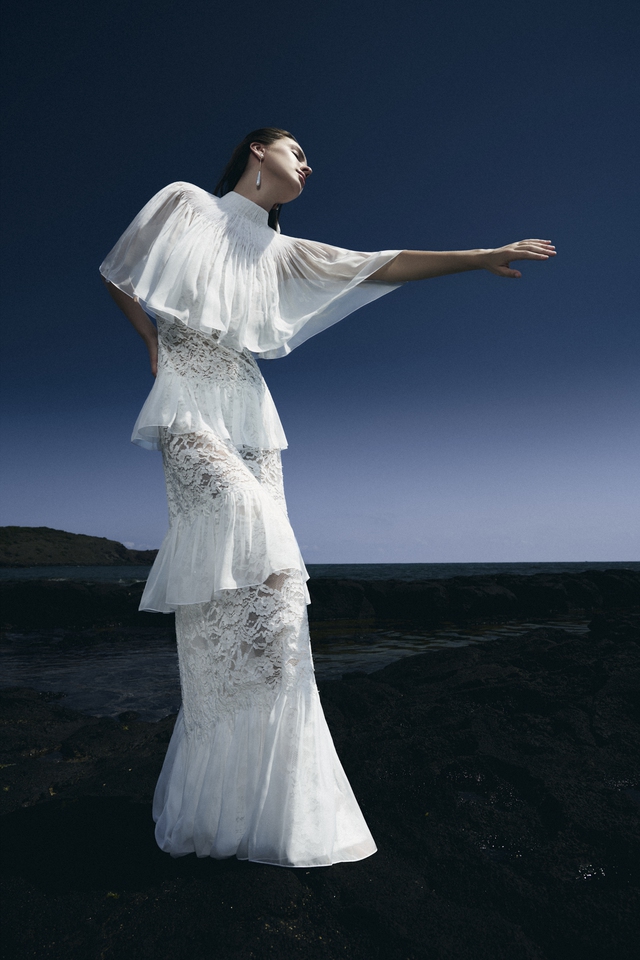 Váy loang màu tươi sáng dẫn dắt xu hướng thời trang resort 2026- Ảnh 7.