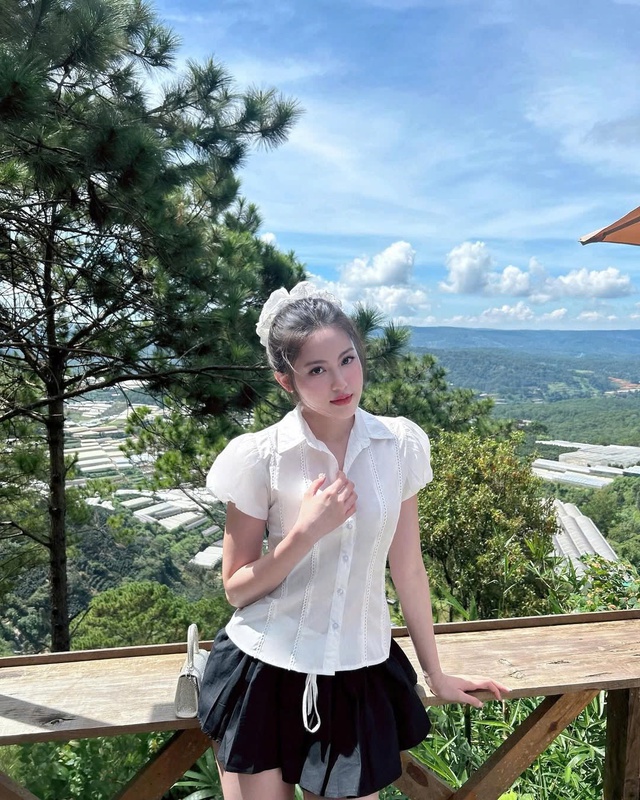 Hóa nàng thơ trong tích tắc cùng áo sơ mi ngắn tay bồng- Ảnh 3.