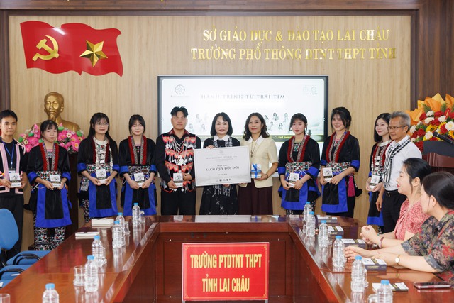 Hành trình Từ Trái Tim truyền lửa khát vọng cho sinh viên vùng cao - Ảnh 8.