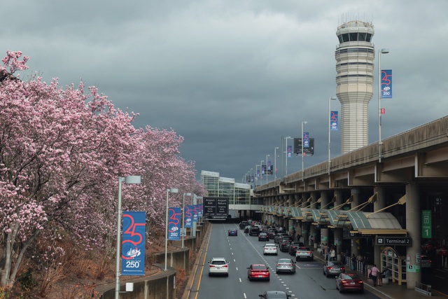 Thiếu nh&acirc;n lực, Mỹ tuyển game thủ l&agrave;m kiểm so&aacute;t vi&ecirc;n kh&ocirc;ng lưu - Ảnh 1.