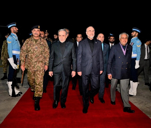 Tin tức đặc biệt tr&ecirc;n b&aacute;o in Thanh Ni&ecirc;n 12.4.2026- Ảnh 3.