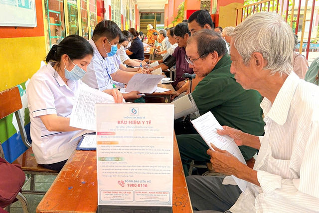 Để người dân có thói quen đi khám sức khỏe- Ảnh 1. Để người dân có thói quen đi khám sức khỏe- Ảnh 1.