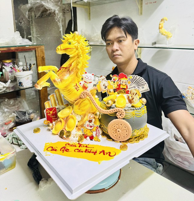 Chàng trai gây chú ý với bánh kem 12 con giáp, có mẫu giá tới 5 triệu - Ảnh 2.