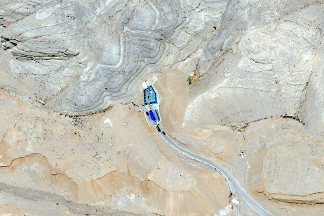 Iran dựng chướng ngại để ngăn bộ binh x&acirc;m nhập cơ sở hạt nh&acirc;n? - Ảnh 3.