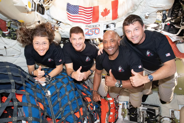 Thí nghiệm trên người ở Artemis 2 cho những chuyến đi xa hơn vào vũ trụ - Ảnh 2.