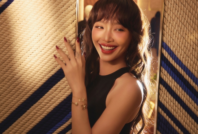 Tóc Tiên chuyển hướng phong cách, gây ấn tượng tại thảm đỏ- Ảnh 3. Tóc Tiên chuyển hướng phong cách, gây ấn tượng tại thảm đỏ- Ảnh 3.