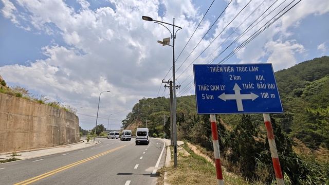 Hệ thống chiếu sáng ở Khu du lịch quốc gia hồ Tuyền Lâm xuống cấp trầm trọng- Ảnh 2. Hệ thống chiếu sáng ở Khu du lịch quốc gia hồ Tuyền Lâm xuống cấp trầm trọng- Ảnh 2.