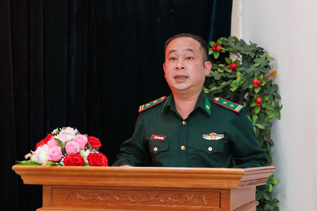 Hành trình Từ Trái Tim vượt 'cổng trời', thắp sáng khát vọng kiến quốc nơi biên cương- Ảnh 4. Hành trình Từ Trái Tim vượt 'cổng trời', thắp sáng khát vọng kiến quốc nơi biên cương- Ảnh 4.