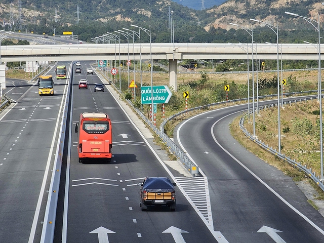 Cao tốc Bắc Nam: Bệ ph&oacute;ng tăng trưởng- Ảnh 3.