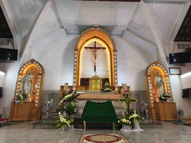 Chu&ocirc;ng đồng đ&uacute;c từ s&uacute;ng thần c&ocirc;ng ở nh&agrave; thờ gần 140 tuổi- Ảnh 2.