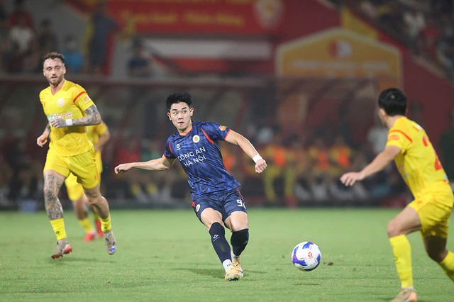 CLB PVF-CAND tho&aacute;t vị tr&iacute; 'đ&egrave;n đỏ'- Ảnh 1.